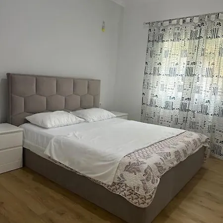 Ecoluxe Tropoja Apartment Bajram Curri